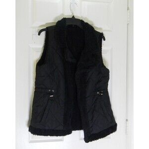 Weekend Routine Reversible Faux Fur Black Chevron Size M pockets NWT